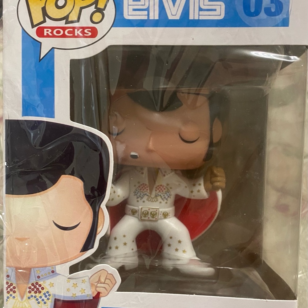 Funko Pop Rocks Elvis in White and Gold. RARE